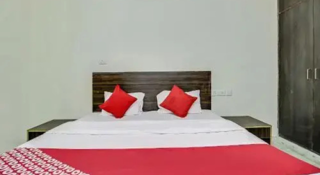 Shri Sai Jyoti by OYO Rooms
