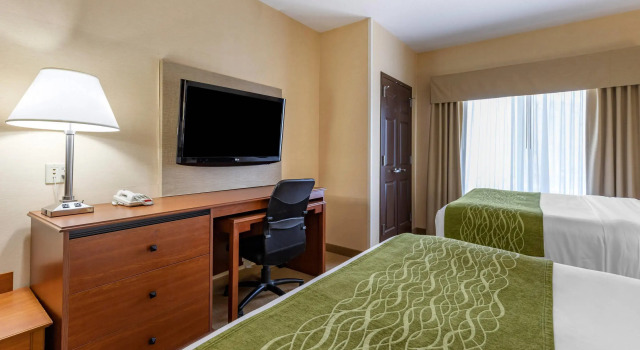 Четырёхместный люкс Comfort Inn & Suites Gateway to Glacier National Park