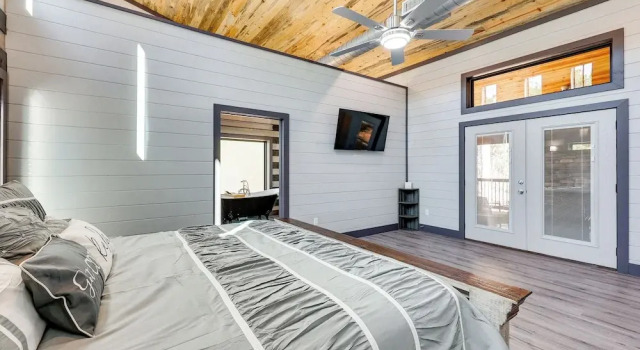 Near New Casino: Broken Bow Cabin w/ Hot Tub, Rezerwuj Hotel Hochatown Oklahoma