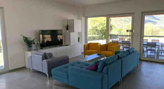Villa Corfinium, Book Hotel Corfinio Majella