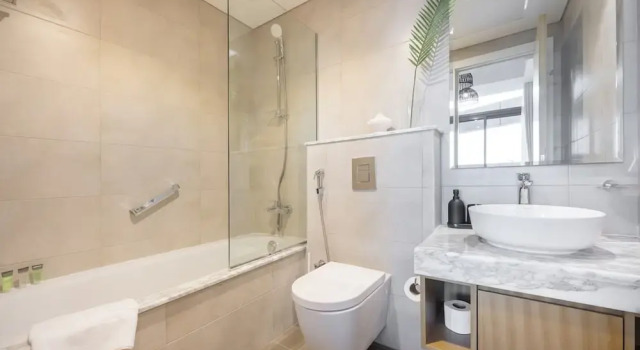 Stunning 2BR With Amazing Views in Business Bay