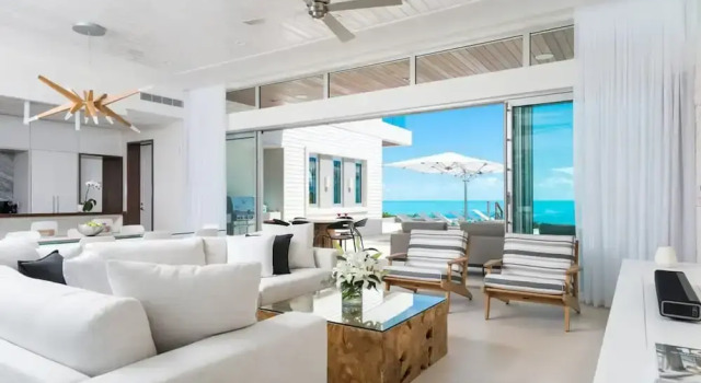 Luxurious Oceanfront Villa Infinity Pool Plunge, Забронировать Вилла Коттеджи Грейс-Бэй, Коттедж