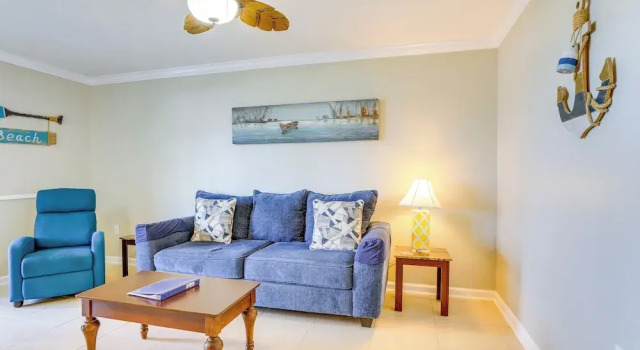 Gulf Getaway With Porch + Direct Beach Access!, Забронировать Апартаменты/квартира Апартаменты Лонгбоут-Ки, Апартаменты/квартира