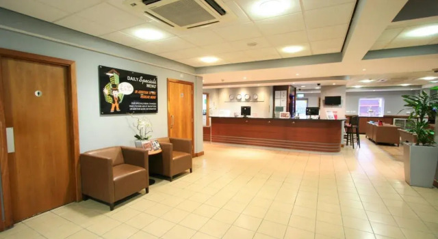 Park Inn by Radisson Doncaster, Забронировать Отель Донкастер Южный Йоркшир, рядом с Аутлет-центр Lakeside Village