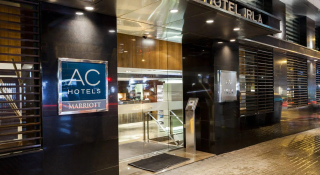 Двухместный номер Standard AC Hotel Irla by Marriott