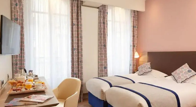 Двухместный номер Superior с балконом Hôtel de Sévigné