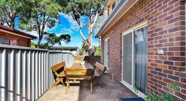 Sandy Shores, 1/3 Messines Street