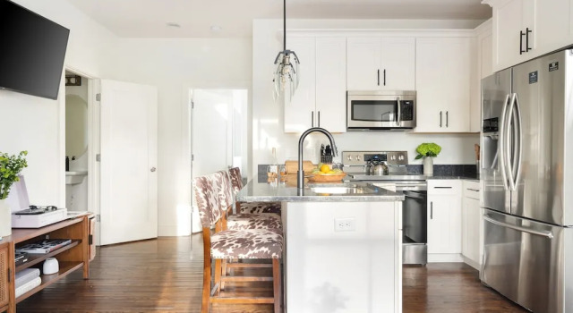 Апартаменты с 3 комнатами Hart Suite 10 by Avantstay Gorgeous Town House w/ Modern Amenities in Nashville!