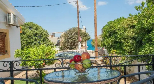 Студия с балконом Athina Villas