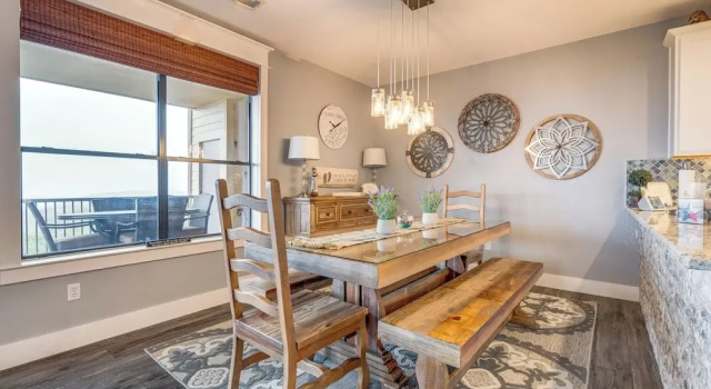 Jonestown Condo on Lake Travis w/ 2 Balconies!, Забронировать Отель Лаго-Виста Texas Hill Country
