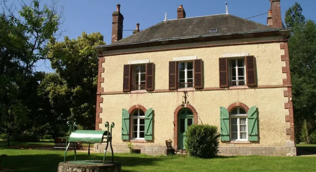 Cozy Holiday Home with Garden in Cernoy-en-Berry France, Rezervovat Rekreační dům Cernoy-en-Berry Francie