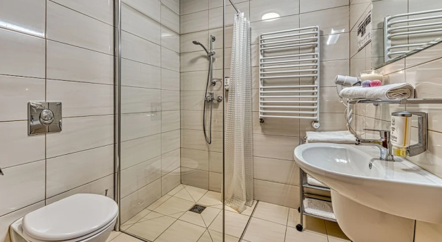 Трёхместный номер Comfort St. Lukas Medical & SPA