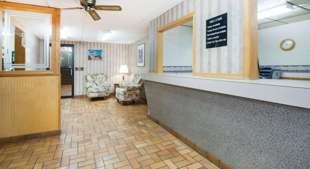 Super 8 by Wyndham Nevada, Réserver Hôtel Nevada Missouri