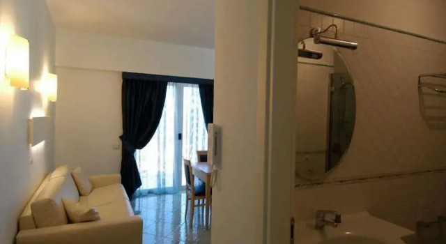 Suites Venustas Park