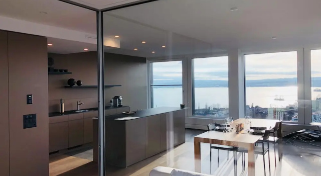 Апартаменты с 2 комнатами с видом на озеро Park Tower City View Apartments