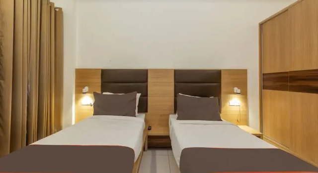 Townhouse 495 IGI Airport
