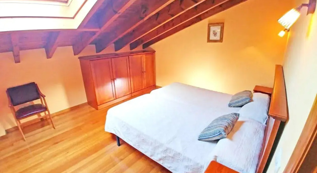 House With 5 Bedrooms in San Román de Villa, With Terrace, Prenota Hotel Hotel a Asturie con parcheggio, Parcheggio
