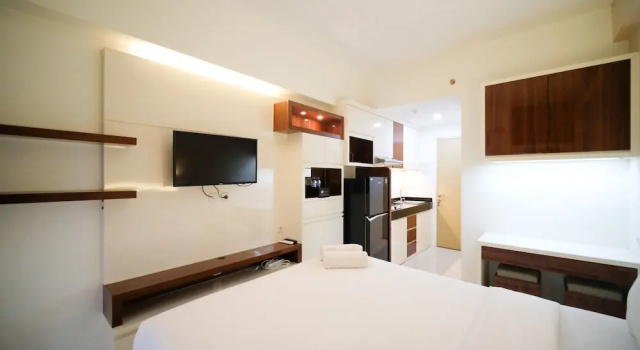 Monolocale Compact And Cozy Stay Studio At Bale Hinggil Apartment