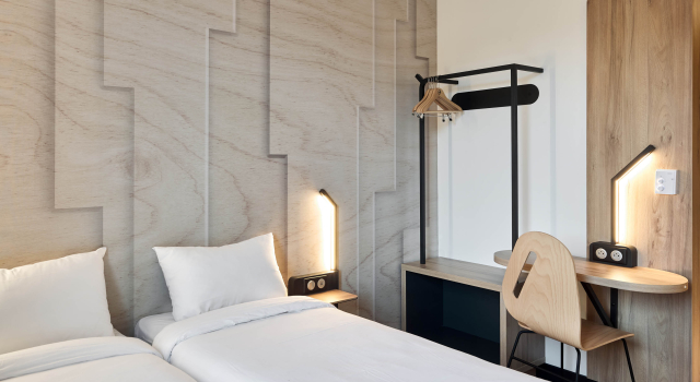 B&B HOTEL Versailles Rocquencourt, Забронировать Отель «постель и завтрак» Отели Верхней Нормандия с парковкой, Парковка