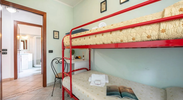 Семейная вилла с балконом Villa Monte Enrico - With Pool & Jacuzzi - Happy Rentals