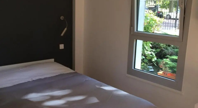 Trés Beau Studio (face bois), 10mn de l'Etoile