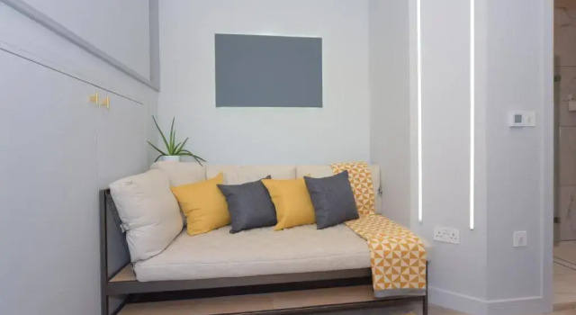 Super Cool Luxury Studio near the beach - Smart TV, WiFi & Netflix