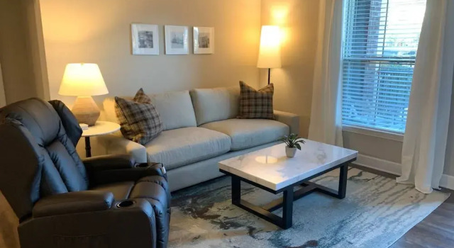 Апартаменты Luxury Polaris 2BR 1st Floor Pet-friendly