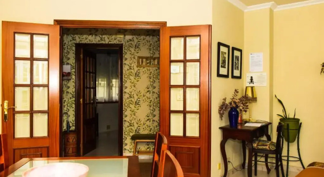 Miranda VUT-PO-004637, Book Hotel Caldas de Reis 