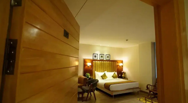Люкс Luxury Hotel Sakura Gold