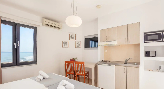 Студия Golden Bay Boutique Hotel & Bungalows