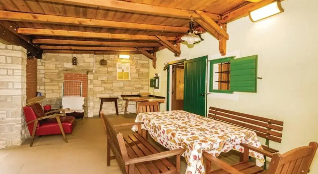 Stunning Home in Moscenicka Draga With 3 Bedrooms, Wifi and Outdoor Swimming Pool