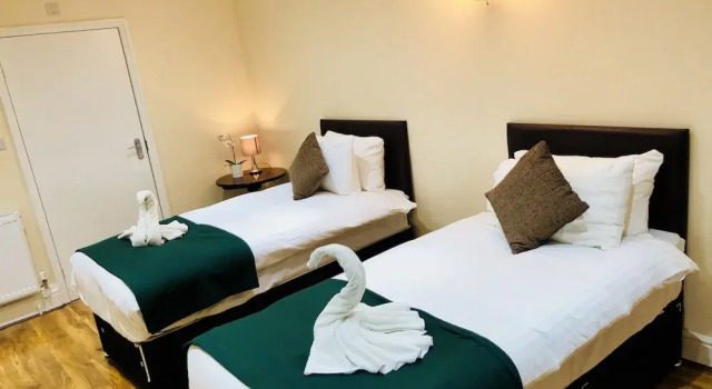 Hill Lodge Hotel, Buchen Sie Hotel Sudbury 