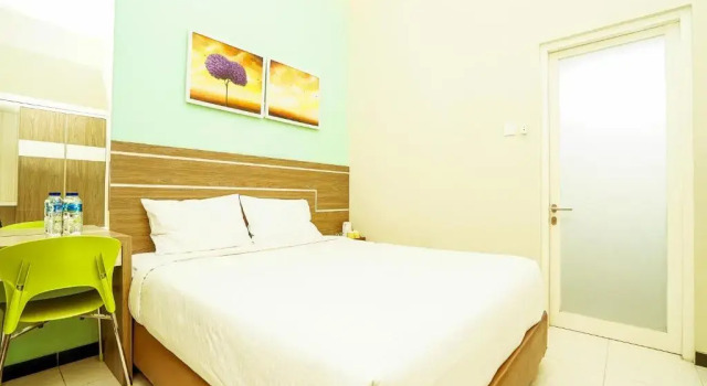 Standard Doppel Zimmer Ardhya Guesthouse Syariah by ecommerceloka