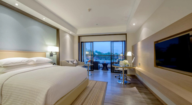 Courtyard by Marriott Siem Reap Resort, Забронировать Курортный отель Сиемреап Провинция Сием-Рип, рядом с Rosana Broadway