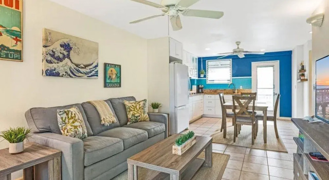 Lahaina Luxury Beach Condos