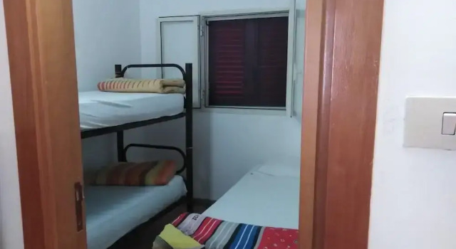 Camping Ciraccio, Prenota Campeggio Campeggi e glamping a Isola di Procida, Campeggio
