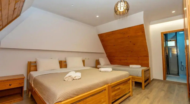 Bujtina Berishta Theth, Réserver Hôtel Hôtels 5 étoiles à Theth, 5*