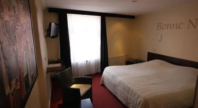 Hotel Van der Maas, Забронировать Отель Отели Твенте с парковкой, Парковка