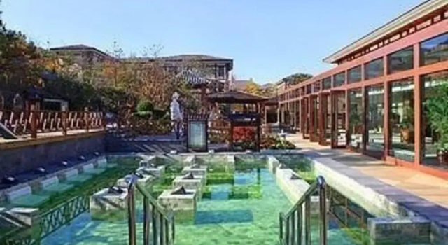 Golden Pebble Tang Dynasty International Hot Spring Resort, Book Resort Dalian 