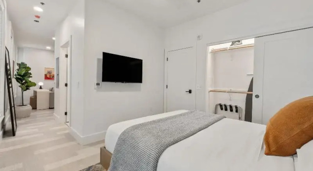 Апартаменты The Continental, powered by Placemakr - Downtown - Market Square