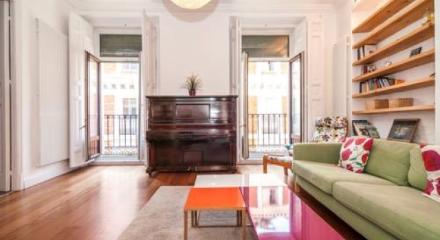Chic Rentals Opera, Забронировать Отель Отели Мадрида с парковкой, рядом с Монастырь Энкарнасьон, Парковка