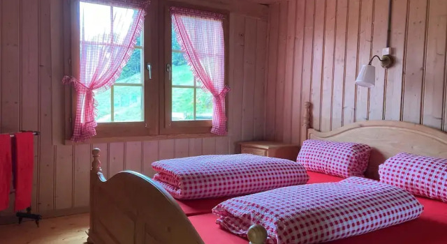 Berggasthaus Tschingelhorn - only accessible on foot (2 hour hike), Book Guesthouse Lauterbrunnen Jungfrau