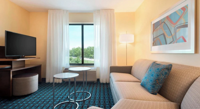 Двухместный люкс Fairfield Inn & Suites Hartford Manchester
