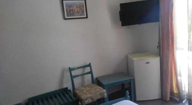 Трёхместный номер Standard с видом на сад Elvira Hotel
