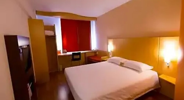 Номер Superior Hotel Ibis Shenyang Tiexi