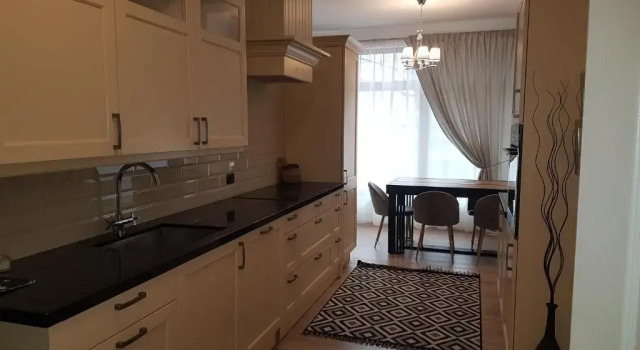 Roman House Borsa, Rezerwuj Apartament Hotele w Carpathians - Romania z parkingiem, Parking
