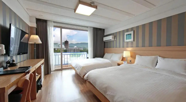 Двухместный семейный номер Standard Benikea Swiss Rosen Hotel