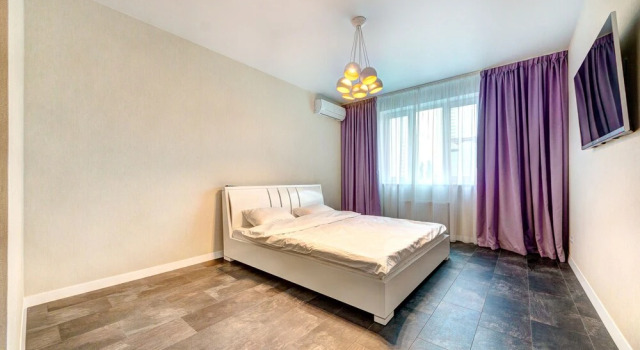 Апартаменты Luxury Apartment Voskresenska 18 , Парковые Озера