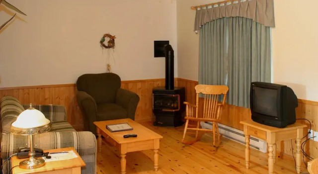 Chalets de l'Aboiteau, Varaa Mökki Huvilat kohteessa Cap-Pele, Villa
