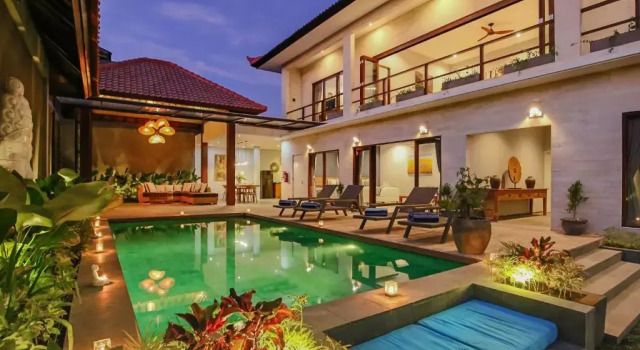Вилла с 4 комнатами Uwu Villas